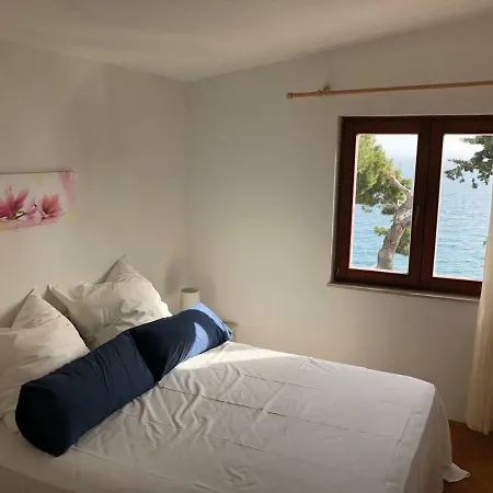 Oceanfront Pleic *